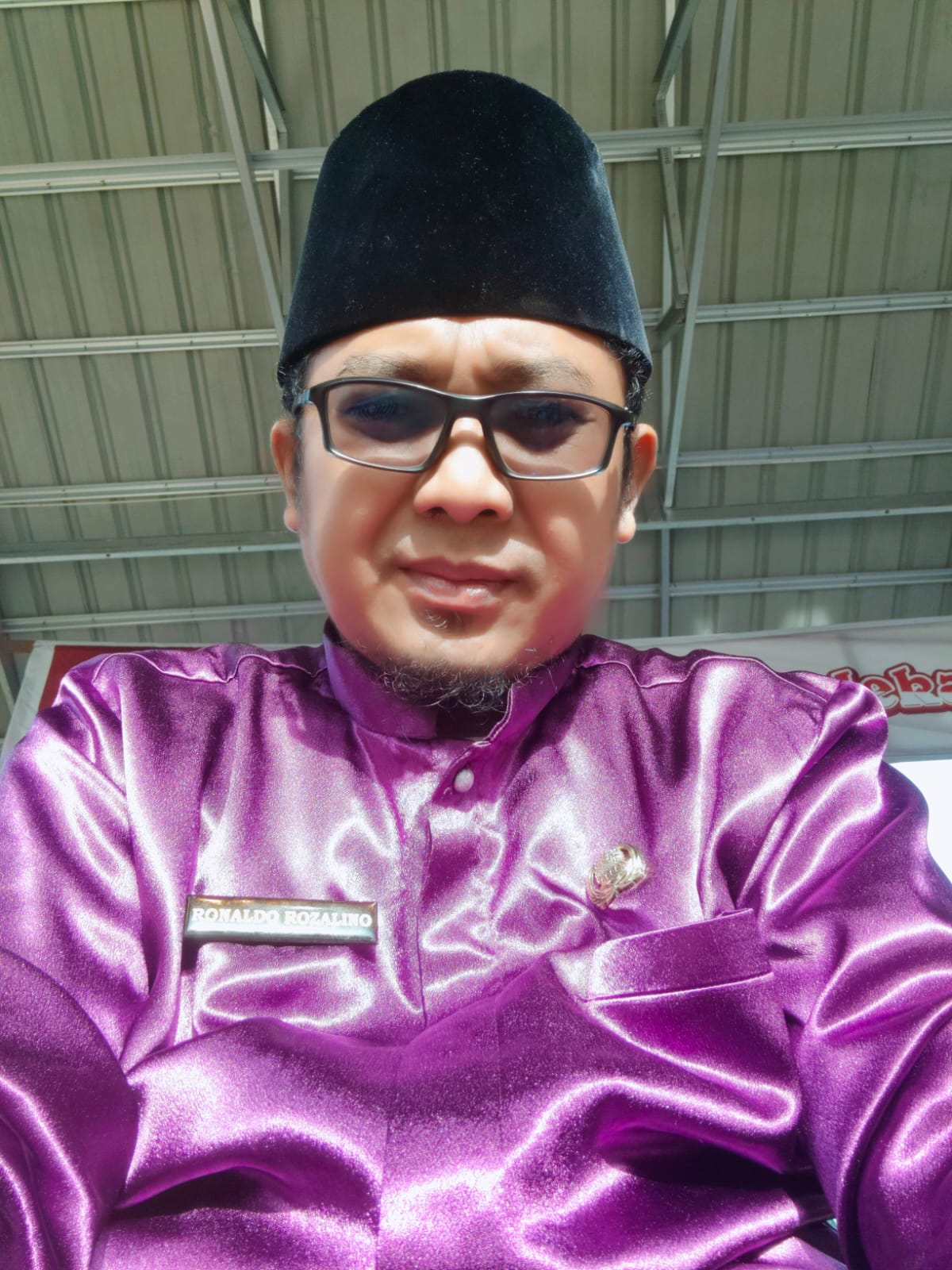 Ronaldo Rozalino, S.Sn, M.Pd
